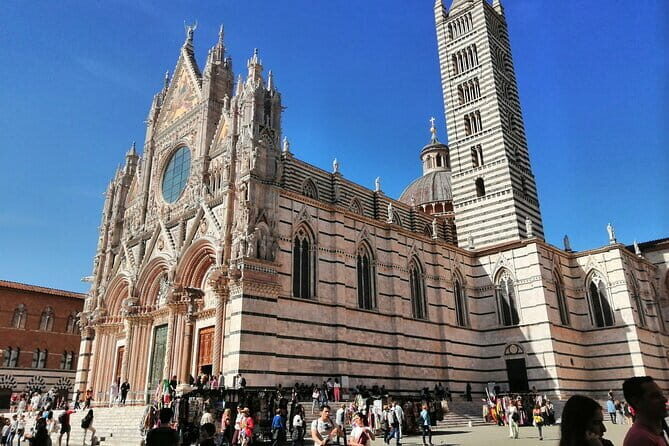 San Gimignano, Siena, Monteriggioni: Fully Escorted Tour, Lunch & Wine Tasting - Who Should Book This Tour?