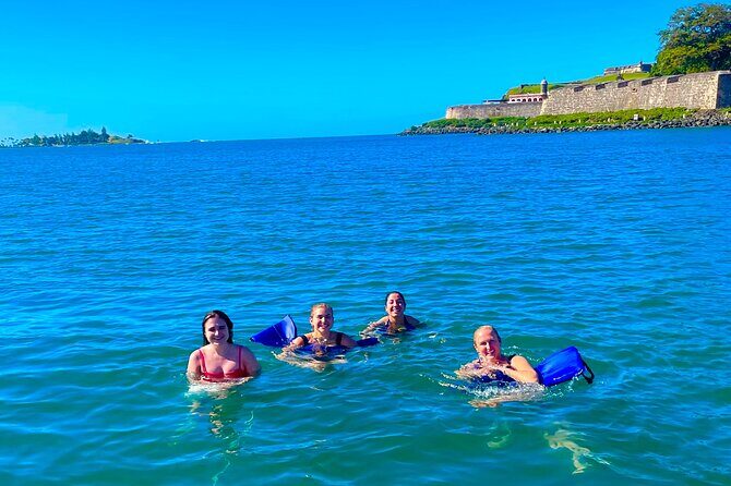 San Juan Bay Private Tour with Drinks and Tapas: 4+ people - FAQs