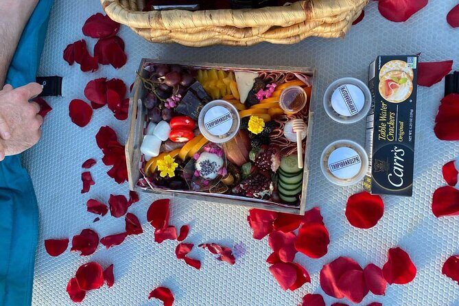 San Juan  Private Floating Picnic Experience in Condado Lagoon - San Juan Private Floating Picnic Experience in Condado Lagoon