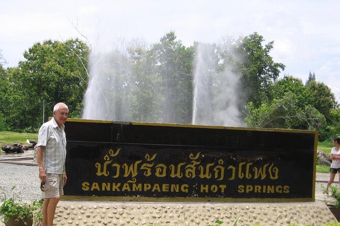 San Kamphaeng Hot Springs and Thai Handicraft Tour from Chiang Mai - A Closer Look at the Itinerary