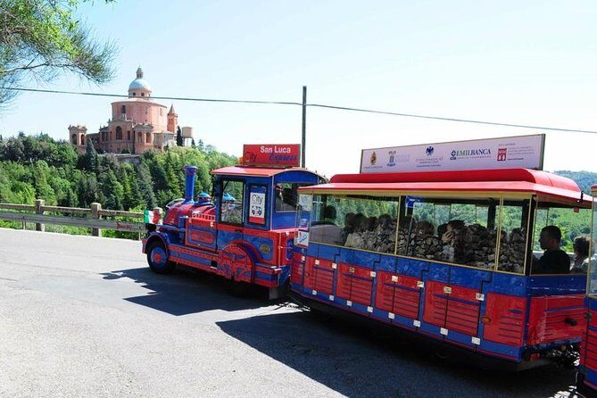 San Luca Experience Tour skip the line and Food Tasting - A Deep Look at the San Luca Experience Tour