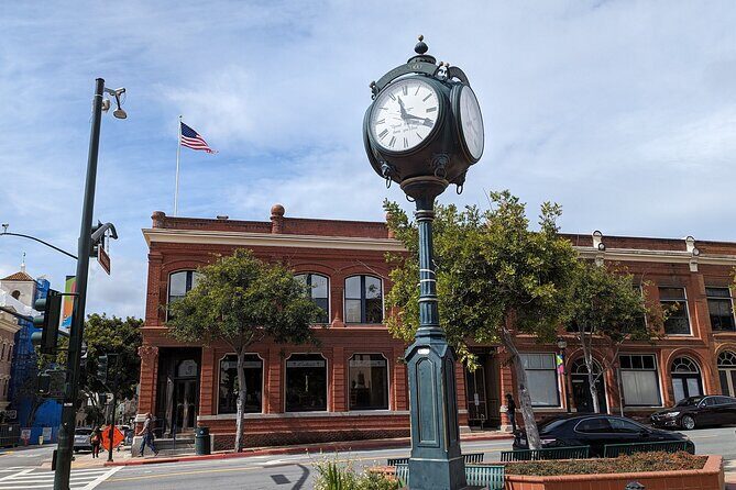 San Luis Obispo Scavenger Hunt Walking Tour and Game - Key Points