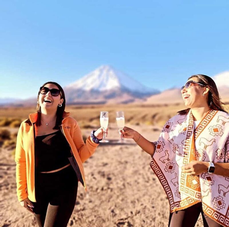 San Pedro de Atacama: Lhamas Caravan - San Pedro de Atacama: Lhamas Caravan — A Journey into Culture and Landscapes