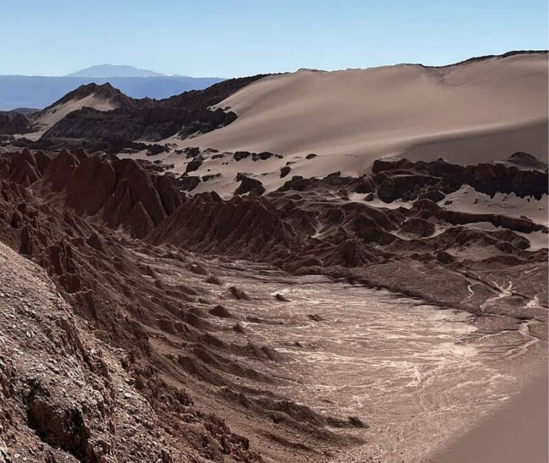 San Pedro de Atacama: Valle de la Luna & Cocktail Experience - Key Points