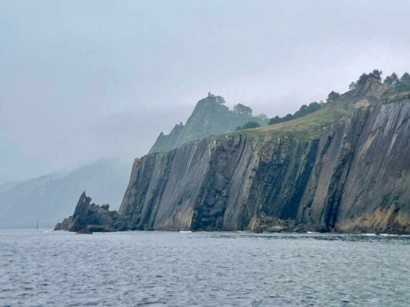 San Sebastian: 2 Bays Evening or Sunset Boat Tour with Cava - FAQ