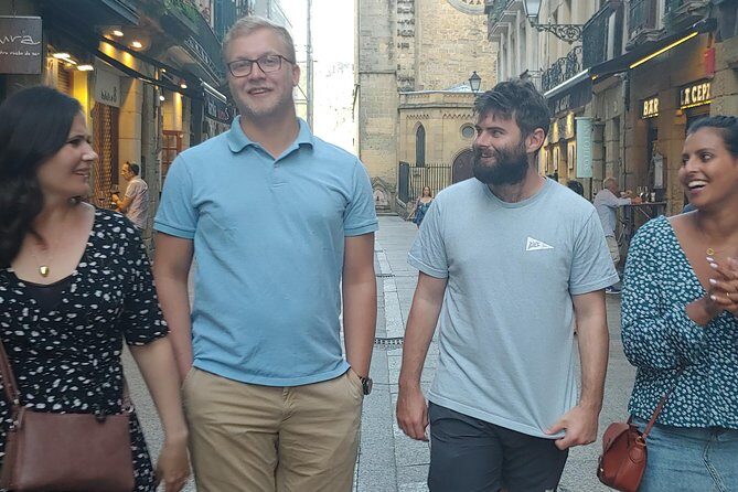 San Sebastián Food & History Tour: Dinner with a Local Twist - Deep Dive: What to Expect on the San Sebastián Food & History Tour