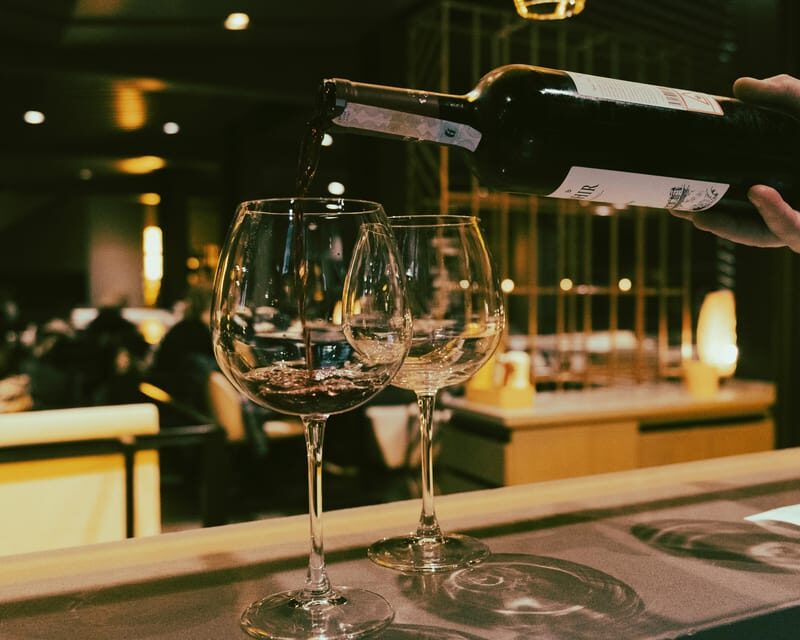 San Sebastian: Private Walking Tour with Pintxo and Drink - Key Points
