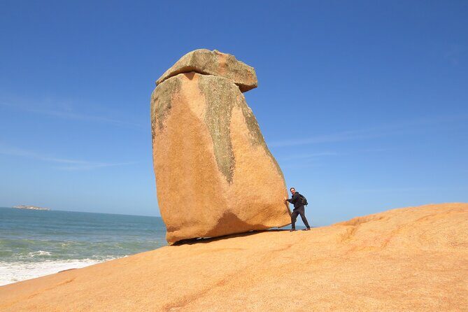SANCTUARY OF BOTOS PESCADORES  Observe the Sanctuary and the Pedra do Frade up close - FAQ