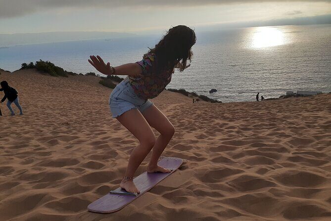 Sandboarding and sunset in Concón - Key Points