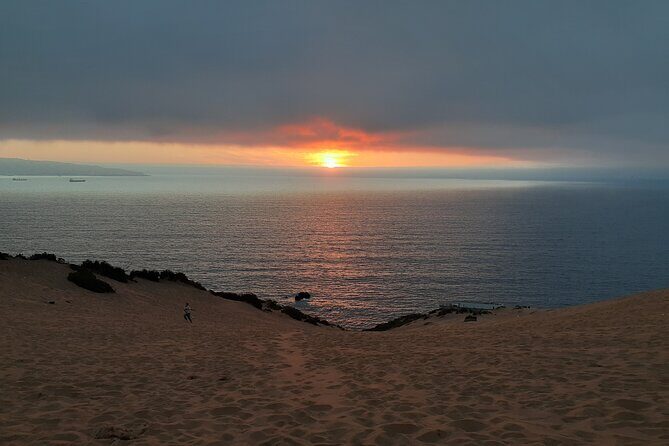 Sandboarding and sunset in Concón - Authentic Experiences and Small Details