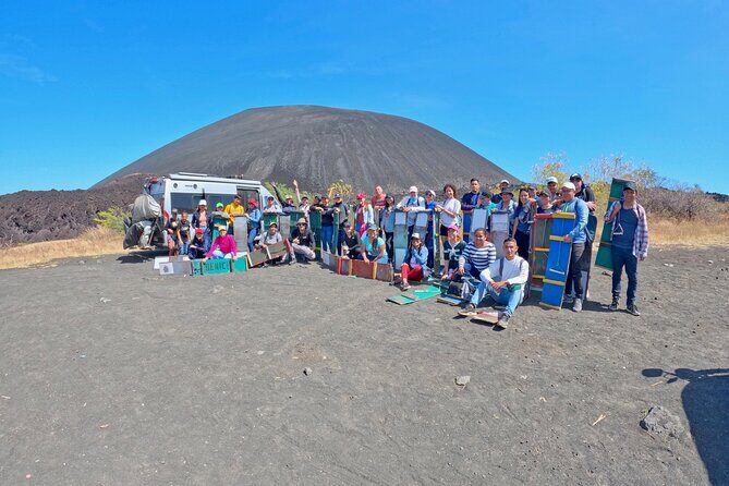 SANDBOARDING Cerro Negro Volcano, León NIcaragua. - Key Points