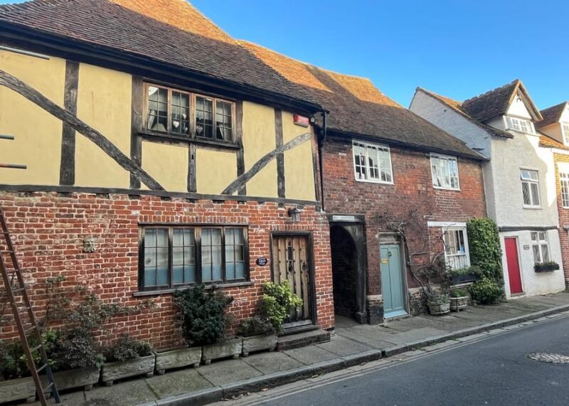 Sandwich: Private 2hr Walking Tour with a Blue Badge Guide - Exploring Sandwich: A Walk Through Time