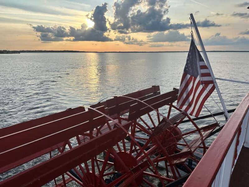 Sanford: St. Johns River Dinner Cruise with Live Music - An In-Depth Look at the Sanford St. Johns River Dinner Cruise