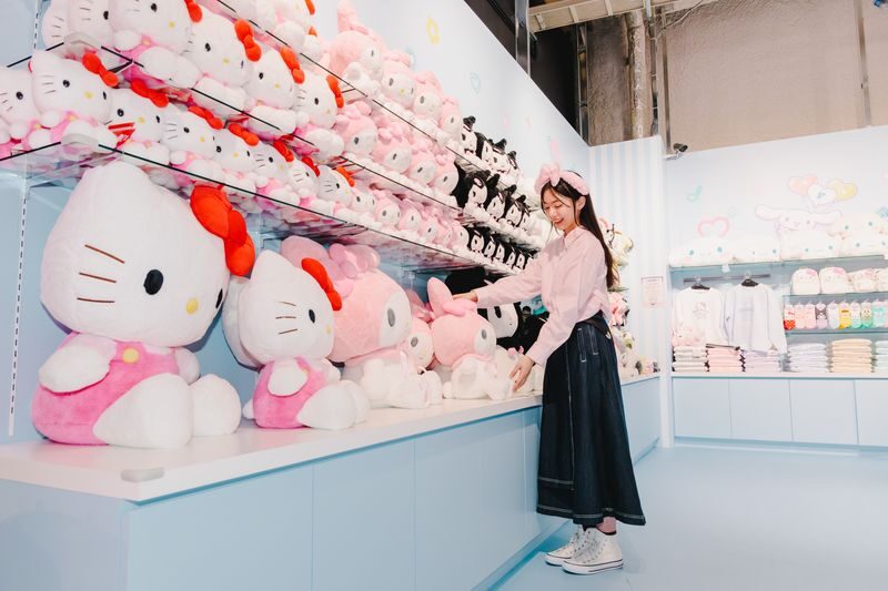 Sanrio characters Dream!ng Park Supported by PayPay - The AR booth, games, and Sanrio shop