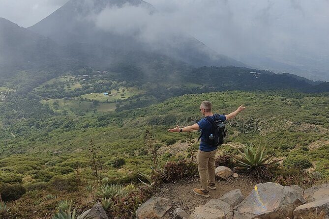 Santa Ana Volcano Hike with a Sulphur Lake and Coatepeque Lake - A Deep Dive into the Santa Ana Volcano Hike