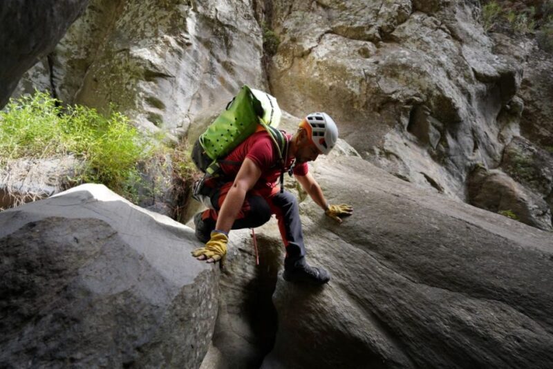 Santa Cruz de Tenerife: Vilaflor Canyoning Tour - Santa Cruz de Tenerife: Vilaflor Canyoning Tour