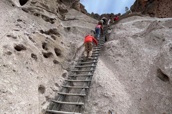 Santa Fe to Bandalier and Puye Cliff's in Luxury Day Trip - Santa Fe to Bandelier and Puye Cliff Dwellings in Luxury Day Trip: A Detailed Review