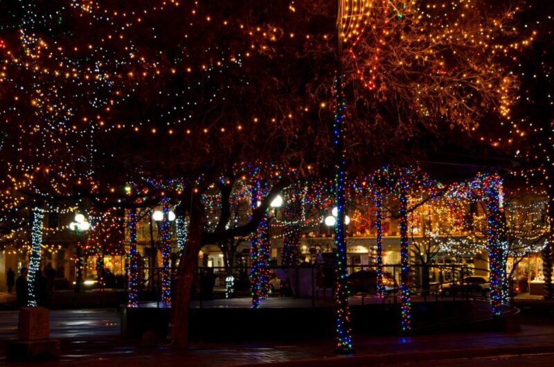 Santa Fes Private Enchanted Christmas Stroll - FAQ