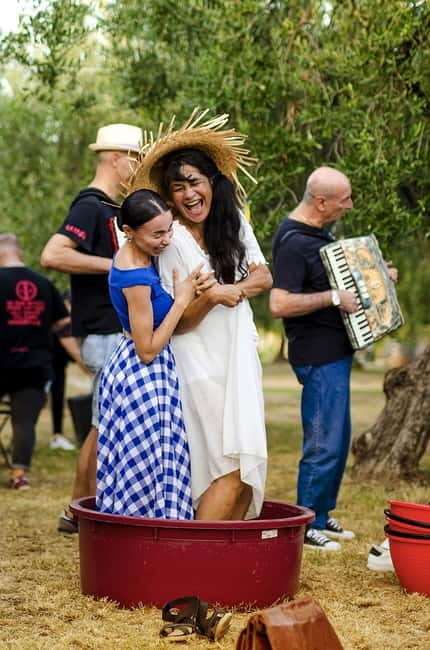 Santa Maria Imbaro: Grape Harvest with Pressing + Picnic among olive trees and vineyards - Frequently Asked Questions