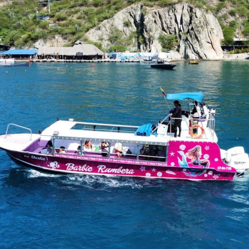 SANTA MARTA: BAY TOUR IN SPORT BOAT WITH OPEN BAR - 8 TO 10PM - Final thoughts: Is this the right experience for you?