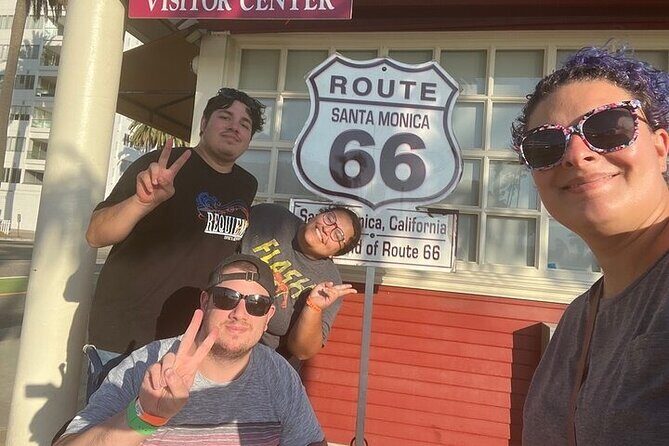 Santa Monica Scavenger Hunt Walking Activity - Key Points