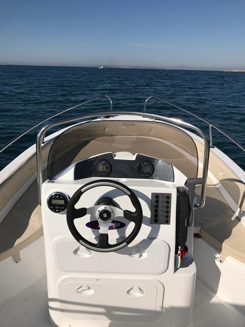 Santa Pola: 2 Hous Rental Boat - FAQs