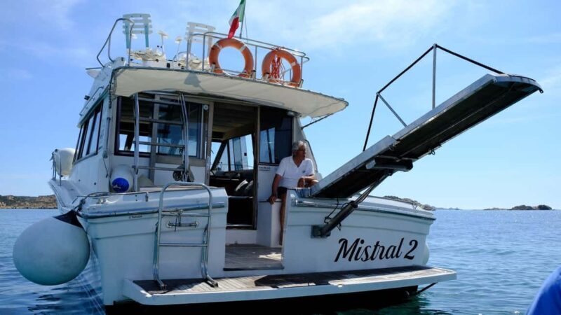 Santa Teresa: Speedboat tour around Lavezzi and Piana Island - A Deep Dive into the Corsican Speedboat Experience