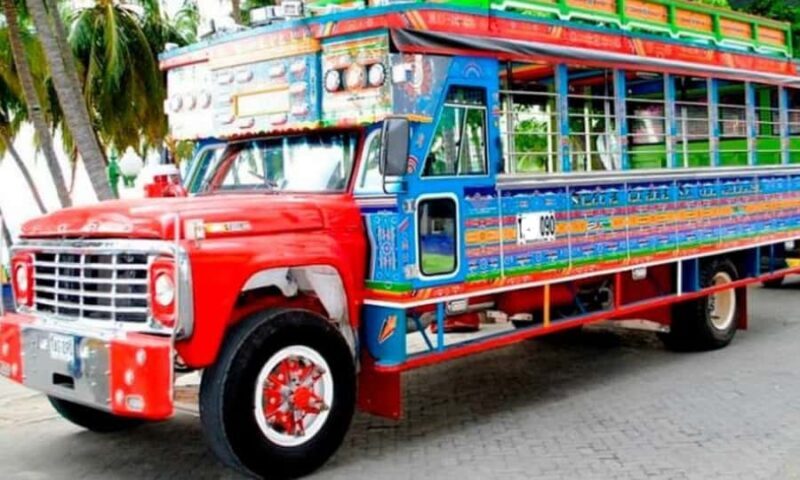 SANTAMARTA: Panoramic CITY TOUR of History and Culture, in Chiva - Discover Santa Marta in Style: A Panoramic City Tour in a Traditional Chiva