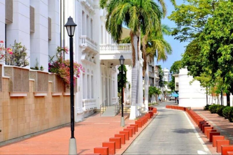 SANTAMARTA: Panoramic CITY TOUR of History and Culture, in Chiva - Who Will Love This Tour?