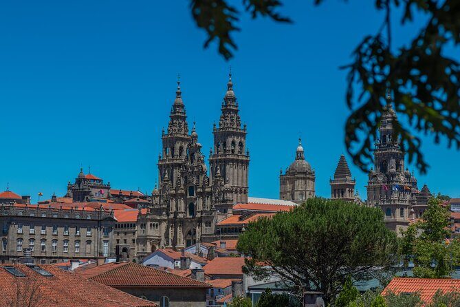 Santiago and Valença do Minho Full Day Private Tour - A Deep Dive into the Experience