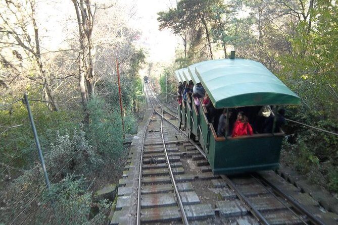 Santiago city experience: Walking tour, Market visit, Lunch & Coffee included - Key Points