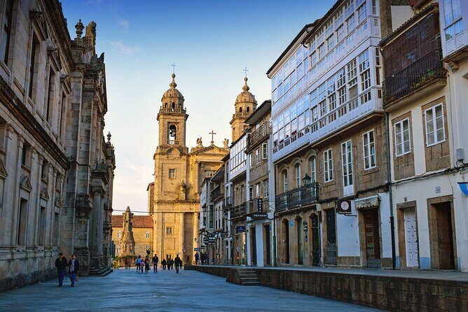 Santiago de Compostela Private Tour (All Inclusive) - Exploring Santiago de Compostela: A Journey Through History and Faith
