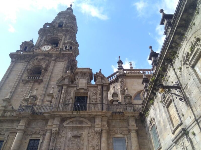 Santiago de Compostela & Valença - Private tour from Porto - Authentic and Balanced Experience