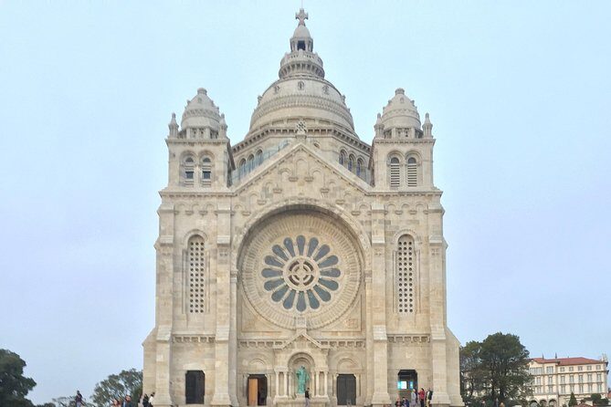 Santiago de Compostela & Viana do Castelo from Porto - An In-Depth Look at the Tour Itinerary