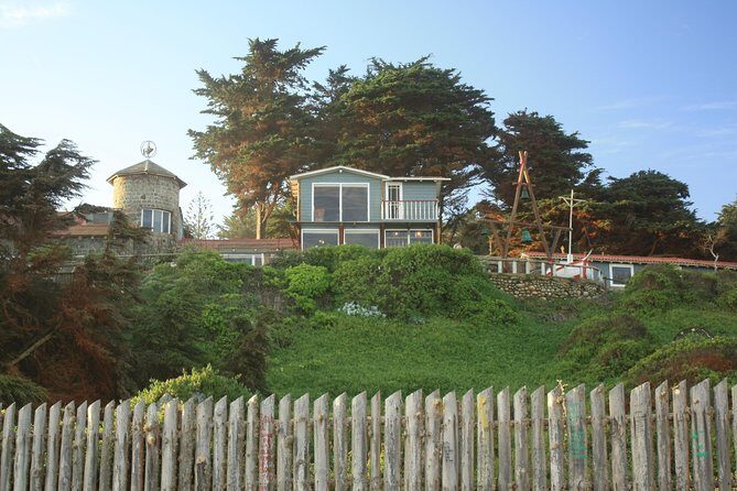 Santiago: Full-Day Neruda's Route Tour, include entraces to museums - FAQ