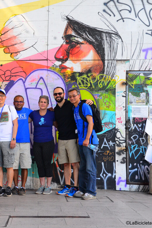 Santiago: Highlights, Parks and Politics Bike Tour - Key Points