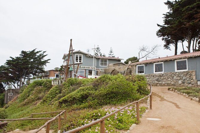 Santiago: Private full day tour Pomaire & Isla Negra, include entrace - Exploring the Itinerary in Detail