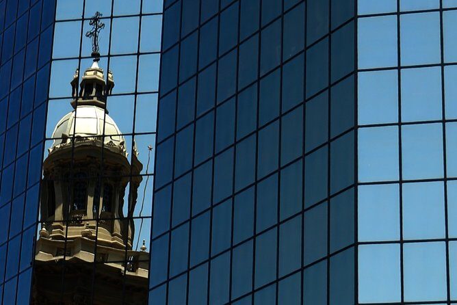 Santiago semi-private city tour, small groups - The Sum Up