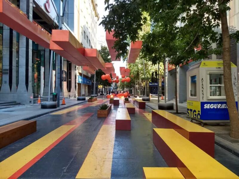 Santiago: The Essentials City Tour & Optional Concha y Toro - Key Points