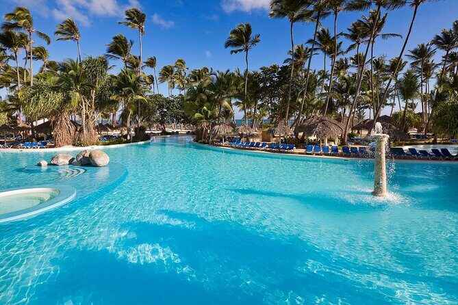 Santo Domingo Airport and Melia Punta Cana Beach Private Transfer - A Closer Look at the Santo Domingo to Punta Cana Private Transfer Experience