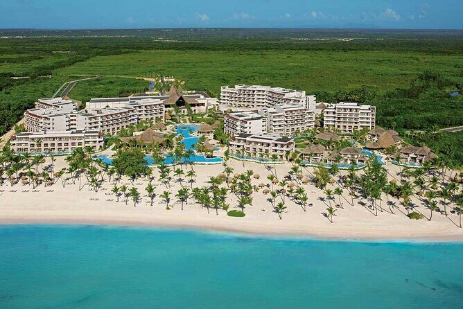Santo Domingo Airport and Secrets Cap Cana Private Transfer - Key Points