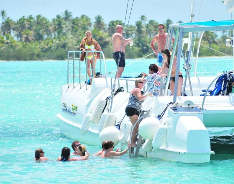 Santo Domingo: Catamaran to Saona An Unforgettable Journey - Exploring the Experience in Detail