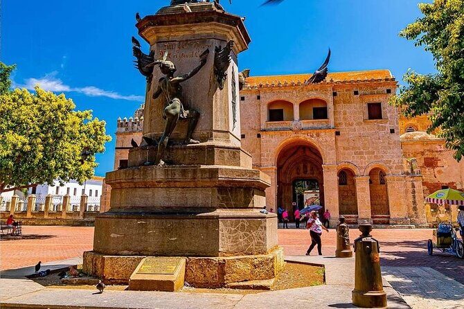 Santo Domingo city tour, the first city in America - Key Points
