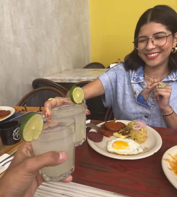 Santo Domingo: Food Tour & Paradise Beach Day with Drinks - Key Points