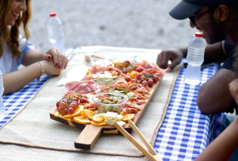 Santo Domingo: Henna Tattoos and Picnic in the Park - What Is the Santo Domingo: Henna Tattoos and Picnic in the Park Experience?