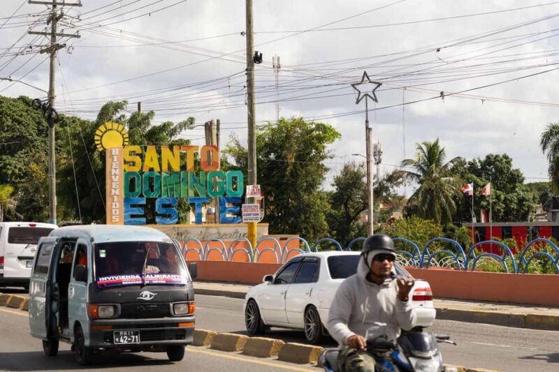 Santo Domingo: Los Mina, The Flea, Juan Dolio & Karaoke Tour - Practical Details and Tips