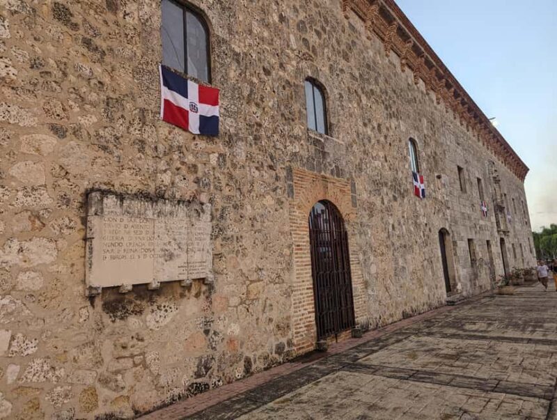 Santo Domingo: Private City Tour with Lunch - Exploring Santo Domingo in Depth