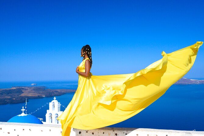 Santorini 2h Private Flying Dress Photoshoot with Transportation - Who Should Book This?