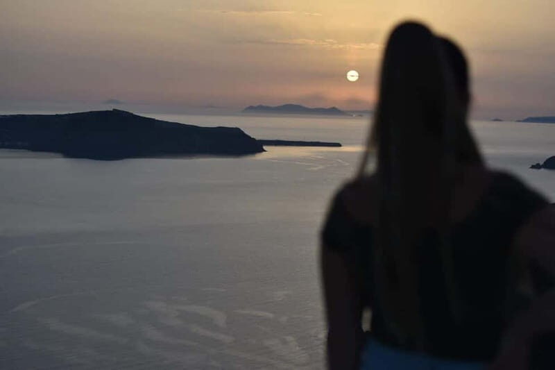 Santorini: 5 Hour Private Tour in Santorini with a Local - Exploring Santorini: A Close-Up