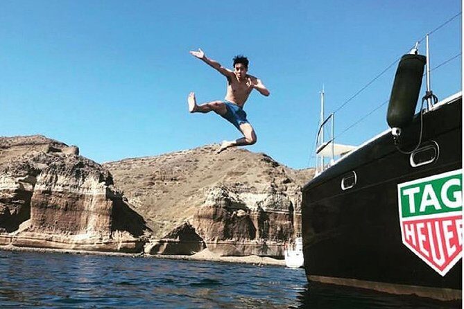 Santorini Adventurous Catamaran Experience with Snorkeling - An In-Depth Look at the Santorini Catamaran Experience